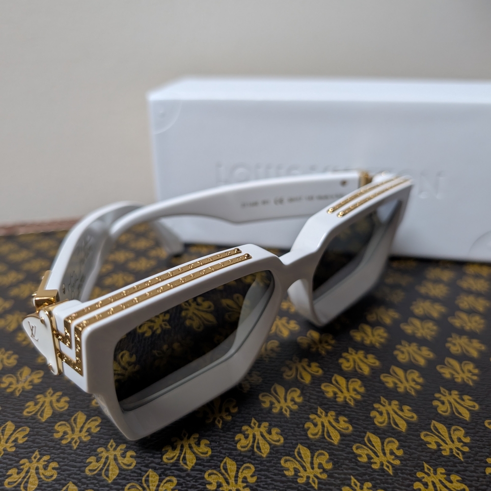 Louis Vuitton 1.1 Millionaires sunglasses in white acetate W gold-colored detail